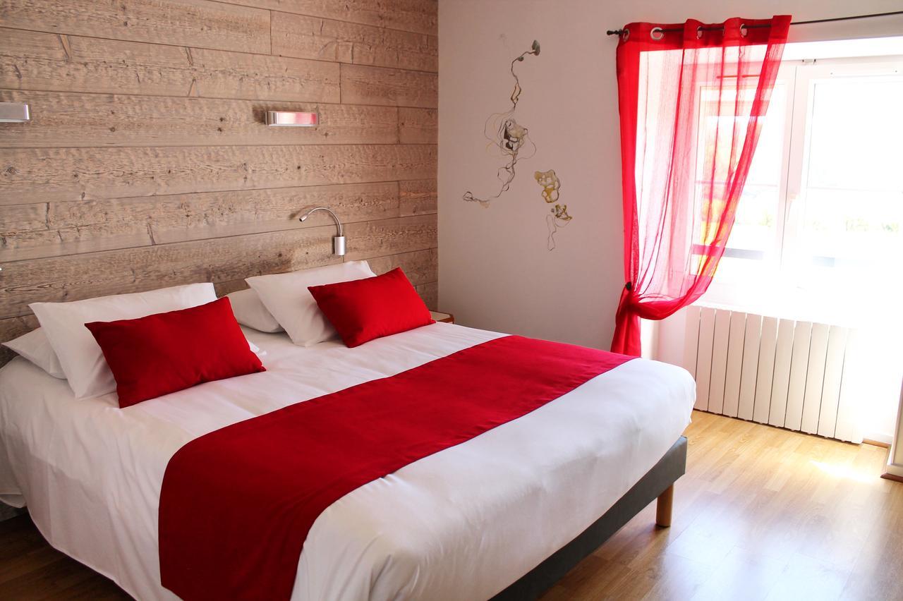 Logis Hôtel Ici m'aime Rouvray  Esterno foto